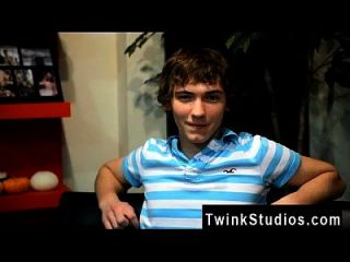Twink Video Josh Bensan Is A Charismatic Youthful Dude From Ohio. He