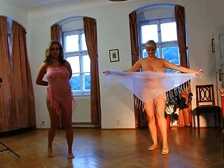 Naked Women. Erotic Dance.