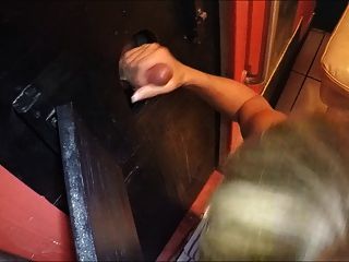 Working Coccks For Cum At Glory Hole