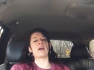 Very Cute Chick Gets Fingered To Orgasm In Back Seat