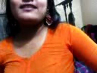 Busty Desi Vabi In Webcam Showing Assets