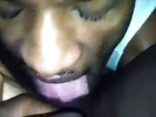 Jamaican Dude Eating Pussy