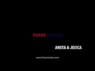 Fistertwister - Dione Darling And Jessica Lincoln
